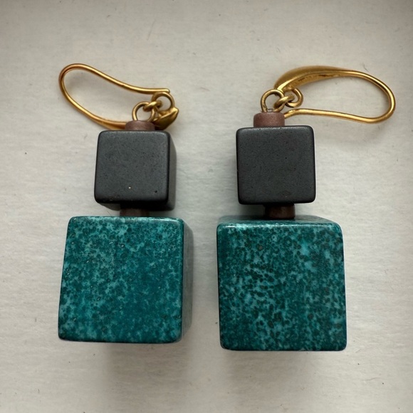Urban Dwell Jewelry - Urban Dwell Elegant Teal and Black Stone Square Earrings